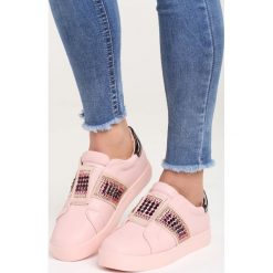 Różowe Buty Sportowe Call My Name. Różowe buty sportowe damskie Born2be, z aplikacjami, sportowe. Za 69,99 zł.