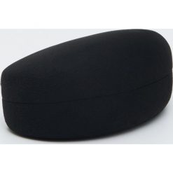 Etui na okulary - Czarny. Czarne etui damskie Sinsay. Za 14,99 zł.