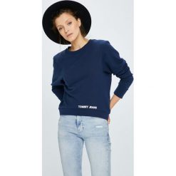 Tommy Jeans - Bluza. Niebieskie bluzy damskie marki Tommy Jeans, s, z bawełny, bez kaptura. W wyprzedaży za 249,90 zł.