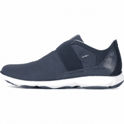Geox tenisówki męskie Nebula U02D7C 01185 46 ciemnoniebieski. Niebieskie trampki męskie Geox, na wiosnę, bez wzorów, bez zapięcia. Za 559,00 zł.