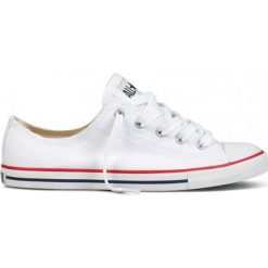 BUTY CHUCK TAYLOR DAINTY. Białe trampki i tenisówki damskie Converse, w kolorowe wzory, z tkaniny. Za 289,99 zł.