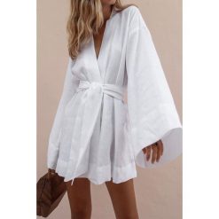 Kimono MIERA WHITE. Białe kamizelki damskie Kimono MIERA WHITE, uniwersalny, bez wzorów, bez kaptura. W wyprzedaży za 99,00 zł.