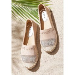 Beżowe Espadryle Inform. Brązowe espadryle damskie Renee, z aplikacjami, bez obcasa, na płaskiej podeszwie. Za 89,99 zł.