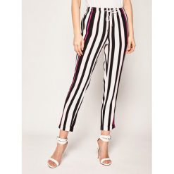 Spodnie materiałowe Liu Jo Sport TA0189 T4012. Spodnie damskie Liu Jo Sport, s, z elastanu. W wyprzedaży za 409,00 zł.