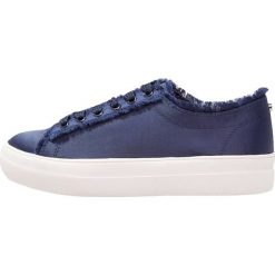 Trampki damskie slip on: Faith KRYSTAL Tenisówki i Trampki navy