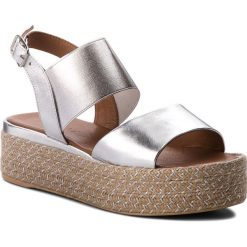 Espadryle INUOVO - 8917 Silver. Szare espadryle damskie marki Inuovo, bez wzorów, ze skóry, bez obcasa. W wyprzedaży za 199,00 zł.