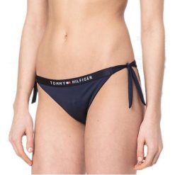 Tommy Hilfiger Bluzy Cheeky Side Tie Biki Navy Blaze r UW0UW01474 -416 (rozmiar XL). Niebieskie stroje kąpielowe damskie TOMMY HILFIGER, xl, bez wzorów, bez rękawów, bez kaptura. W wyprzedaży za 123,00 zł.