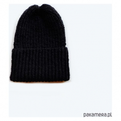 Czarna klasyczna czapka, 100% wełny merino. Czarne czapki zimowe damskie marki Pakamera, z wełny. Za 150,00 zł.