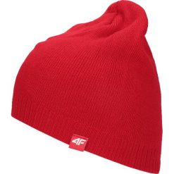Czapka męska CAM300 - czerwony. Czerwone czapki męskie na zimę. W wyprzedaży za 19,99 zł.