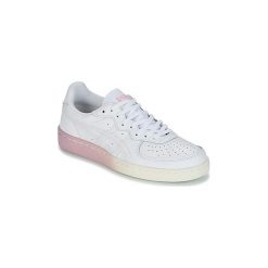 Buty Onitsuka Tiger GSM LEATHER. Białe trampki i tenisówki damskie marki Onitsuka Tiger, bez wzorów, bez zapięcia. Za 319,20 zł.