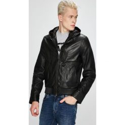 Trussardi Jeans - Kurtka skórzana. Czarne płaszcze męskie Trussardi Jeans, s, bez wzorów, z poliesteru, krótkie, z kapturem. W wyprzedaży za 899,90 zł.