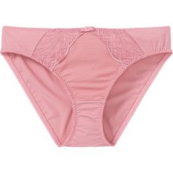 Figi bonprix dymny jasnoróżowy. Różowe figi damskie marki bonprix, w kwiaty. Za 29,99 zł.