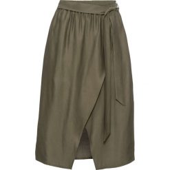Spódnica z paskiem z modalu bonprix ciemnooliwkowy. Zielone spódniczki damskie bonprix, bez wzorów, eleganckie, kopertowe. Za 99,99 zł.