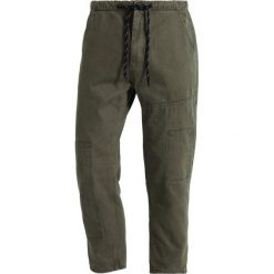 Jeansy męskie regular: YOURTURN Jeansy Relaxed Fit khaki