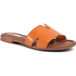 Klapki S.OLIVER - 5-27114-24 Orange 606. Pomarańczowe sandały dziewczęce S.Oliver, ze skóry, bez zapięcia. Za 169,00 zł.