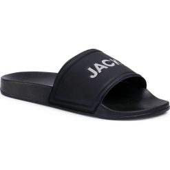 Klapki JACK&JONES - Jfwlarry 12169395 Anthracite. Czarne klapki męskie Jack&Jones, z tworzywa sztucznego, bez zapięcia. W wyprzedaży za 69,00 zł.
