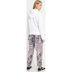 GStar LOOSE HOODED SW Bluza z kapturem white. Białe bluzy z kapturem damskie marki G-Star, s, z bawełny. Za 419,00 zł.