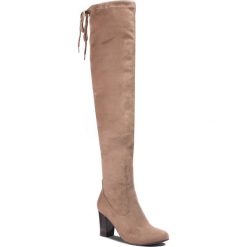 Muszkieterki CAPRICE - 9-25504-21 Stone Stretch 208. Brązowe buty zimowe damskie Caprice, z materiału, przed kolano, na wysokim obcasie, na obcasie. Za 269,90 zł.