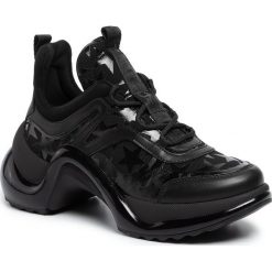 Sneakersy TOGOSHI - TG-16-03-000132 601. Czarne półbuty damskie Togoshi, na co dzień, bez wzorów, ze skóry ekologicznej, bez obcasa, na płaskiej podeszwie, bez zapięcia. W wyprzedaży za 399,00 zł.