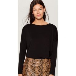 Bluzka z długimi rękawami - Czarny. Czarne bluzki damskie Mohito, xl, bez wzorów, bez kołnierzyka, z długim rękawem. Za 39,99 zł.