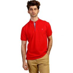 Koszulka polo w kolorze czerwonym. Czerwone koszulki męskie The Time of Bocha, m, bez wzorów, polo, bez rękawów. W wyprzedaży za 89,95 zł.