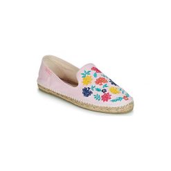 Espadryle Banana Moon IASMIN. Różowe espadryle damskie Banana Moon, bez wzorów, bez obcasa. W wyprzedaży za 167,20 zł.
