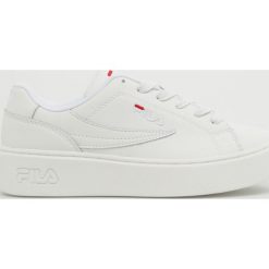Fila - Buty Overstate L Low. Białe buty sportowe damskie Fila, bez wzorów, ze skóry, sportowe. W wyprzedaży za 239,90 zł.