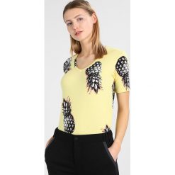 T-shirty damskie: Lez a Lez Tshirt z nadrukiem light yellow