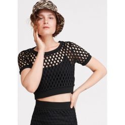 Ażutowy top - Czarny. Czarne topy damskie Reserved, s, bez wzorów, bez kołnierzyka. W wyprzedaży za 14,99 zł.