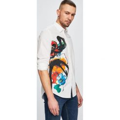 Desigual - Koszula. Białe koszule męskie Desigual, xl, z nadrukiem, z bawełny, klasyczne, z klasycznym kołnierzykiem, z długim rękawem. W wyprzedaży za 239,90 zł.