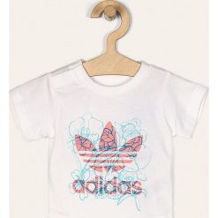 Adidas Originals - T-shirt dziecięcy 62-104 cm. Białe bluzki dziewczęce adidas Originals, z nadrukiem, z bawełny, z okrągłym kołnierzem, z krótkim rękawem, krótkie, bez kaptura. Za 69,90 zł.