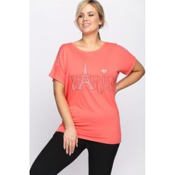 Bluzki damskie: Koralowy T-shirt All Shook Up