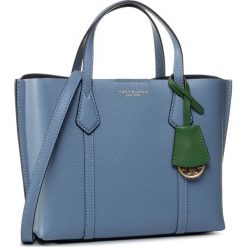 Torebka TORY BURCH - Perry Small Triple-Compartment Tote 56249 Bluewood 457. Niebieskie torebki klasyczne damskie Tory Burch, bez wzorów, ze skóry, klasyczne, bez dodatków. W wyprzedaży za 1039,00 zł.