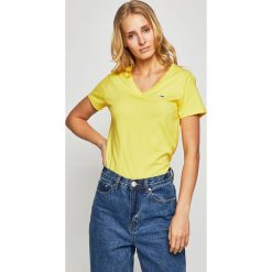 Tommy Jeans - Top. Żółte bluzki damskie marki Tommy Jeans, s, bez wzorów, z bawełny, bez kołnierzyka, z krótkim rękawem. Za 159,90 zł.