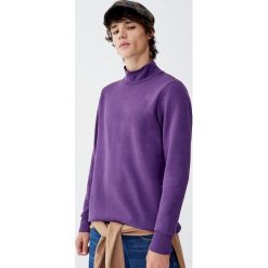 Bluza basic z półgolfem. Różowe bluzy męskie Pull&Bear, m, bez wzorów, bez kołnierzyka, bez rękawów, bez kaptura. Za 69,90 zł.
