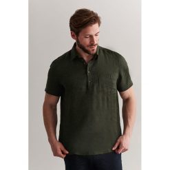 Koszula w kolorze khaki. Brązowe koszule męskie TATUUM, s, bez wzorów, ze lnu, z klasycznym kołnierzykiem, bez rękawów. W wyprzedaży za 179,95 zł.
