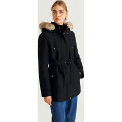 Mango - Parka Hours. Czarne kurtki damskie Mango, s, bez wzorów, z bawełny, długie, z kapturem. W wyprzedaży za 199,90 zł.