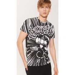 T-shirt z nadrukiem all over - Biały. Białe t-shirty męskie z nadrukiem House, l. Za 49,99 zł.
