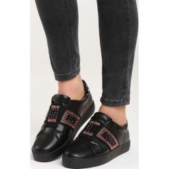 Czarne Buty Sportowe Call My Name. Czarne buty sportowe damskie Born2be, z aplikacjami, sportowe. Za 69,99 zł.
