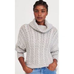 Sweter z luźnym golfem - Jasny szary. Szare swetry damskie Reserved, m, bez wzorów, bez rękawów, bez kaptura. W wyprzedaży za 39,99 zł.