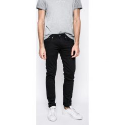 Pepe Jeans - Jeansy Hatch. Czarne jeansy męskie regular Pepe Jeans. W wyprzedaży za 269,90 zł.