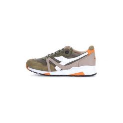 Buty Diadora 201.172779. Szare trampki męskie Diadora, bez wzorów, bez zapięcia. Za 461,21 zł.