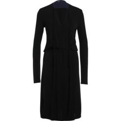 Jil Sander Navy Sukienka z dżerseju black. Czarne sukienki z falbanami marki Jil Sander Navy, z dżerseju. W wyprzedaży za 643,60 zł.