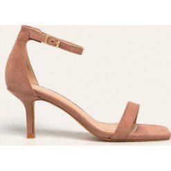 Glamorous - Sandały. Różowe sandały damskie Glamorous, bez wzorów, z materiału, bez obcasa, na obcasie, na klamry. Za 119,90 zł.