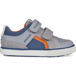 Geox tenisówki chłopięce Kilwi 22 szary. Szare buty chłopięce sportowe Geox, bez wzorów, z materiału, eleganckie, na rzepy. W wyprzedaży za 189,00 zł.