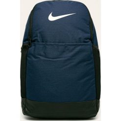 Nike - Plecak. Czarne plecaki damskie Nike, z nadrukiem, z poliesteru. Za 149,90 zł.
