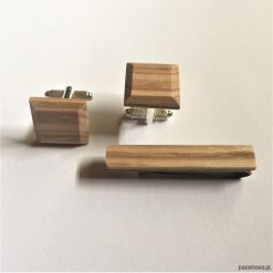 Drewniane spinki do mankietów i spinka do krawat. Szare spinki do krawatów marki Pakamera. Za 110,00 zł.