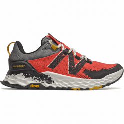 New Balance Hierro v5 - WTHIERR5. Pomarańczowe buty sportowe damskie New Balance, bez wzorów, z materiału, tenisowe. W wyprzedaży za 399,99 zł.