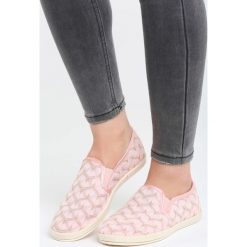 Różowe Espadryle People Talking. Różowe espadryle damskie Born2be, bez wzorów, bez obcasa, na płaskiej podeszwie. Za 29,99 zł.