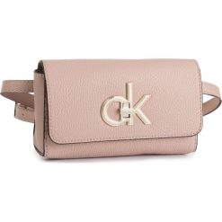 Saszetka nerka CALVIN KLEIN - Re-Lock Waistbag K60K605584 Tbp. Różowe nerki damskie Calvin Klein, bez wzorów, ze skóry ekologicznej, młodzieżowe, bez dodatków. Za 399,00 zł.